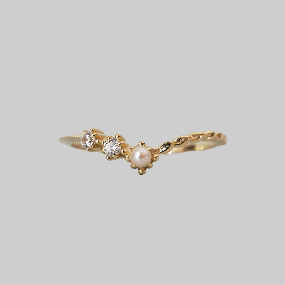 Swan Lake Pearl Ring