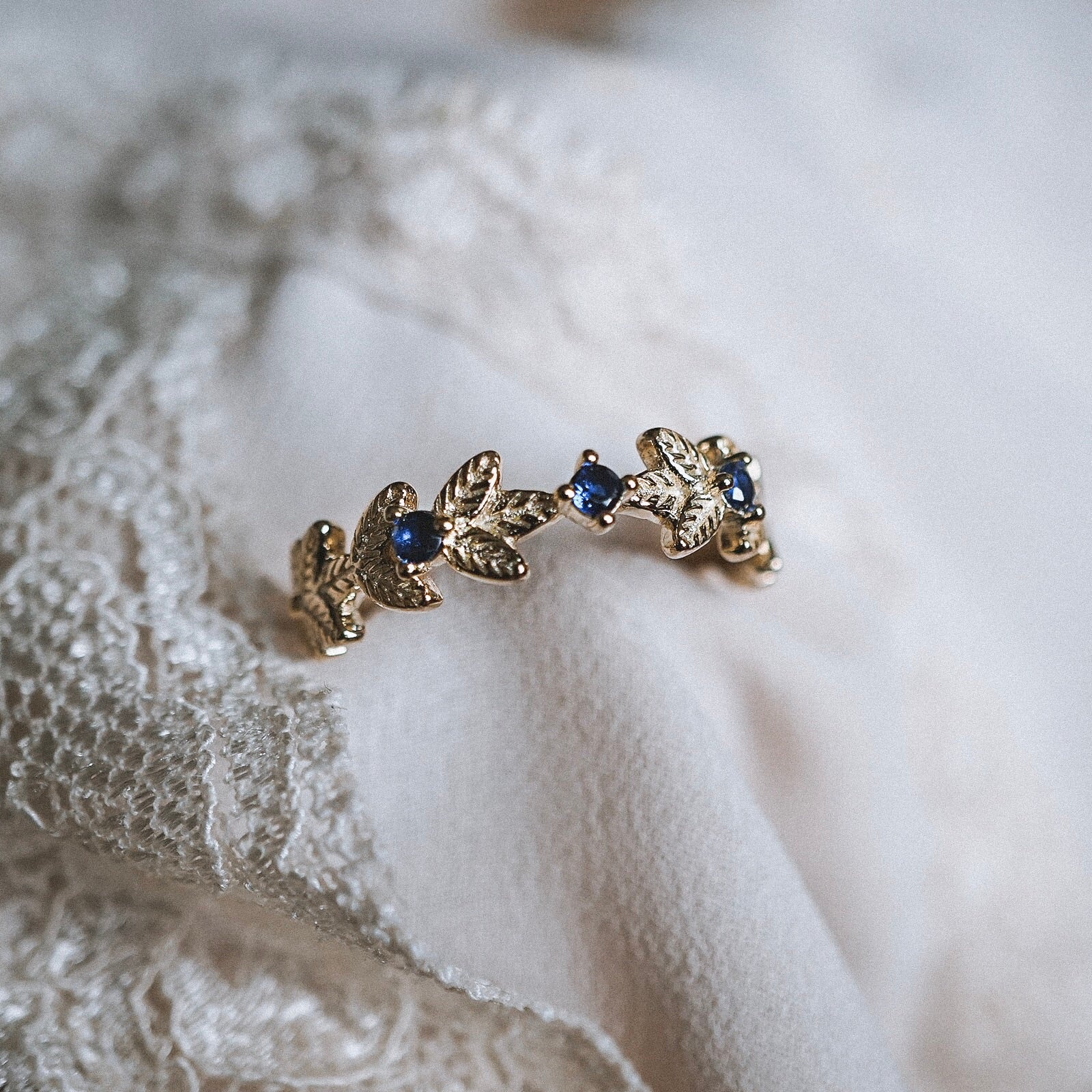 Wreath Sapphire Ring
