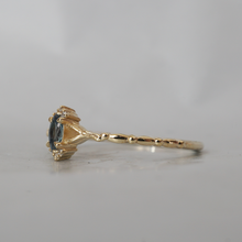 Load image into Gallery viewer, Alexandrite Westeria Dream Ring
