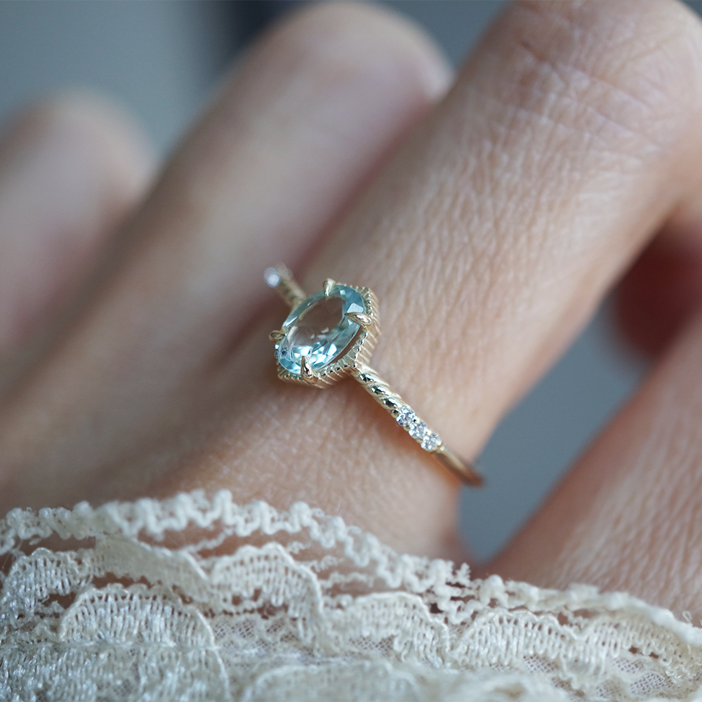14kt Ocean Whisper Aquamarine Oval Ring