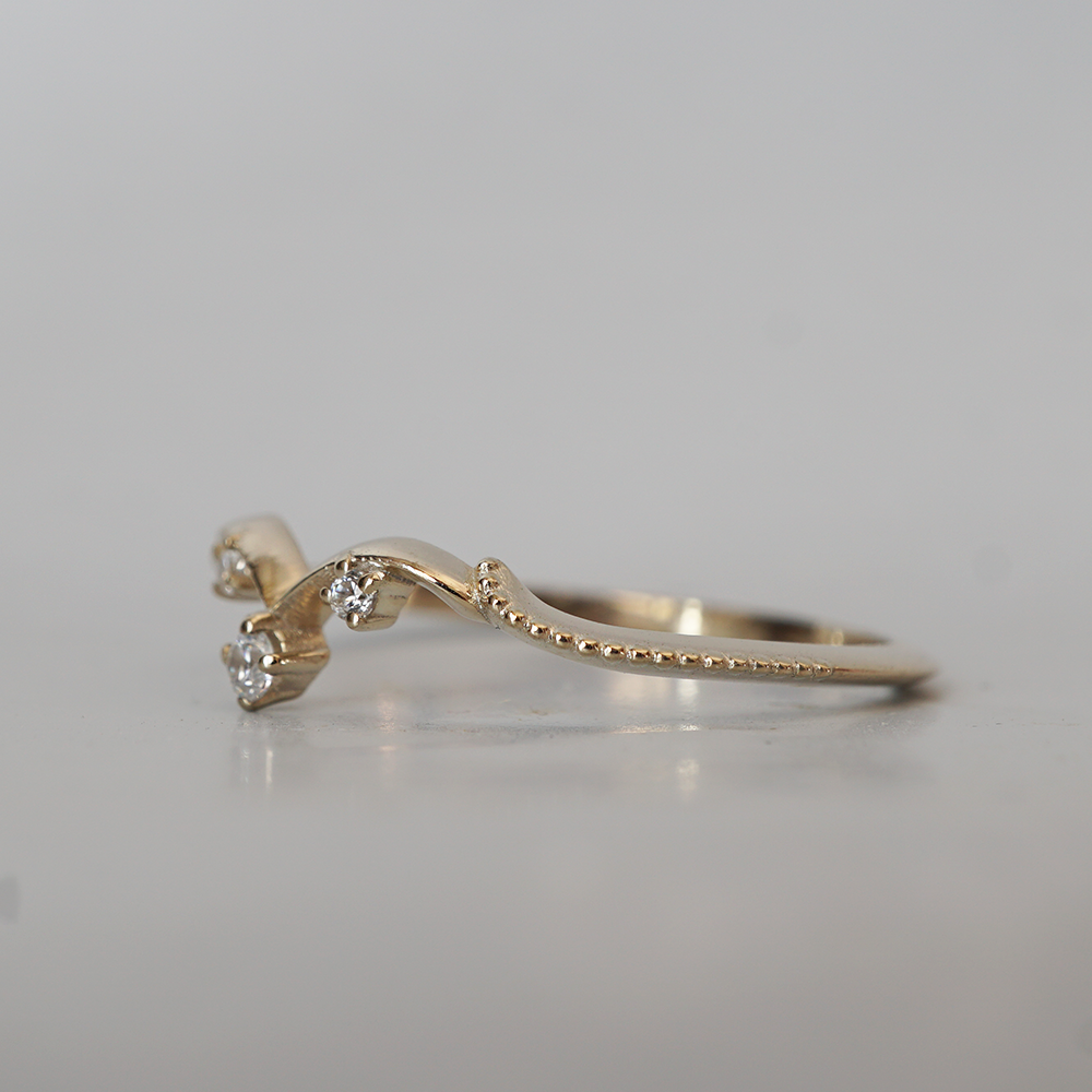 Eclipse Diamond Ring