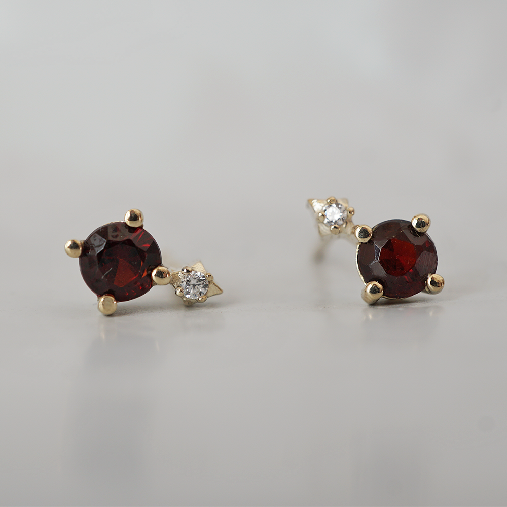 Garnet Kiss Studs