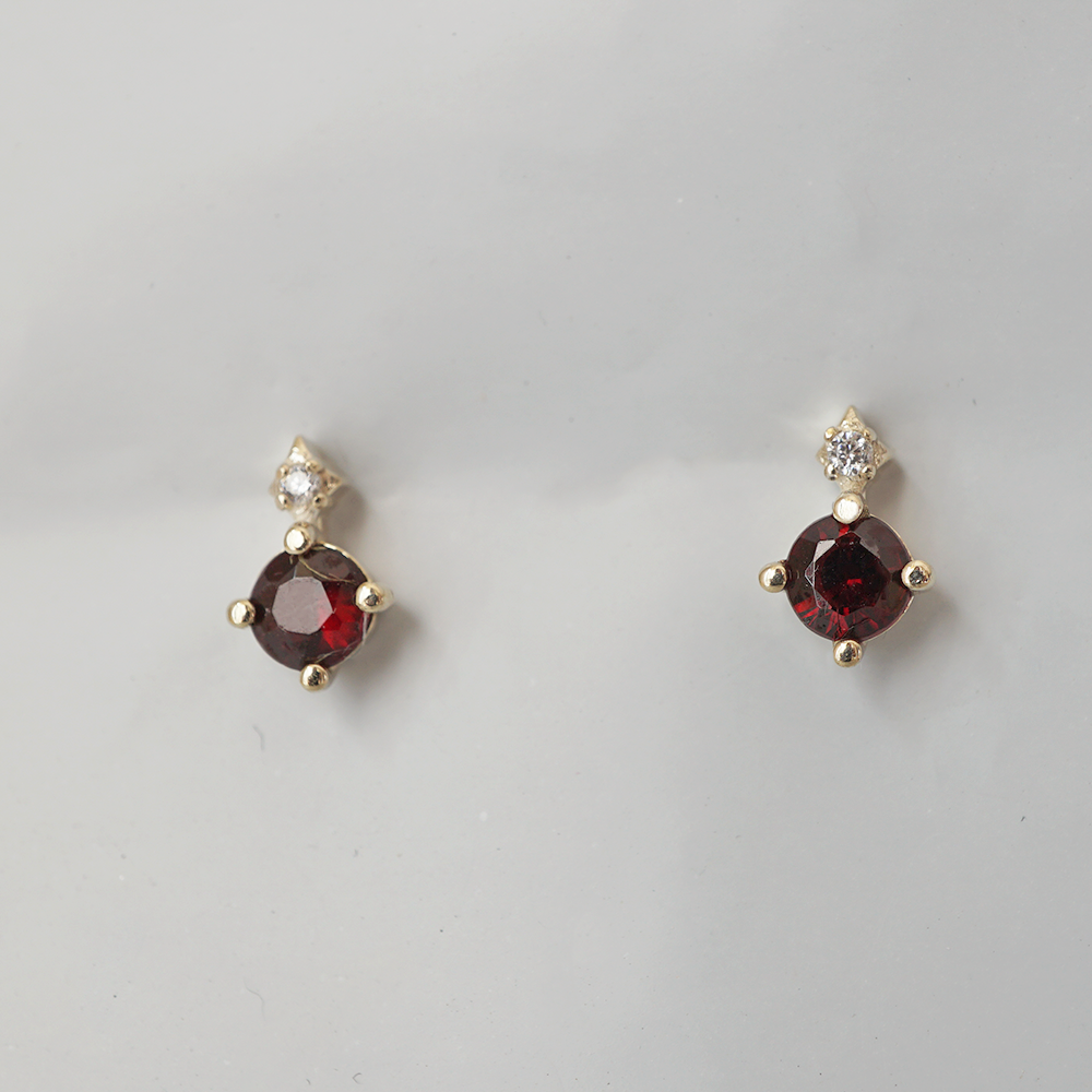 Garnet Kiss Studs