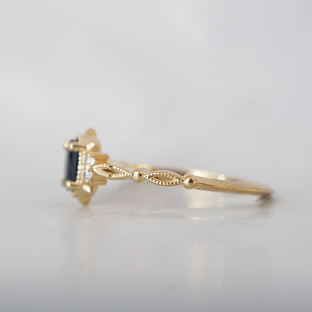 14kt Mystic Dawn Oval Blue Sapphire RIng