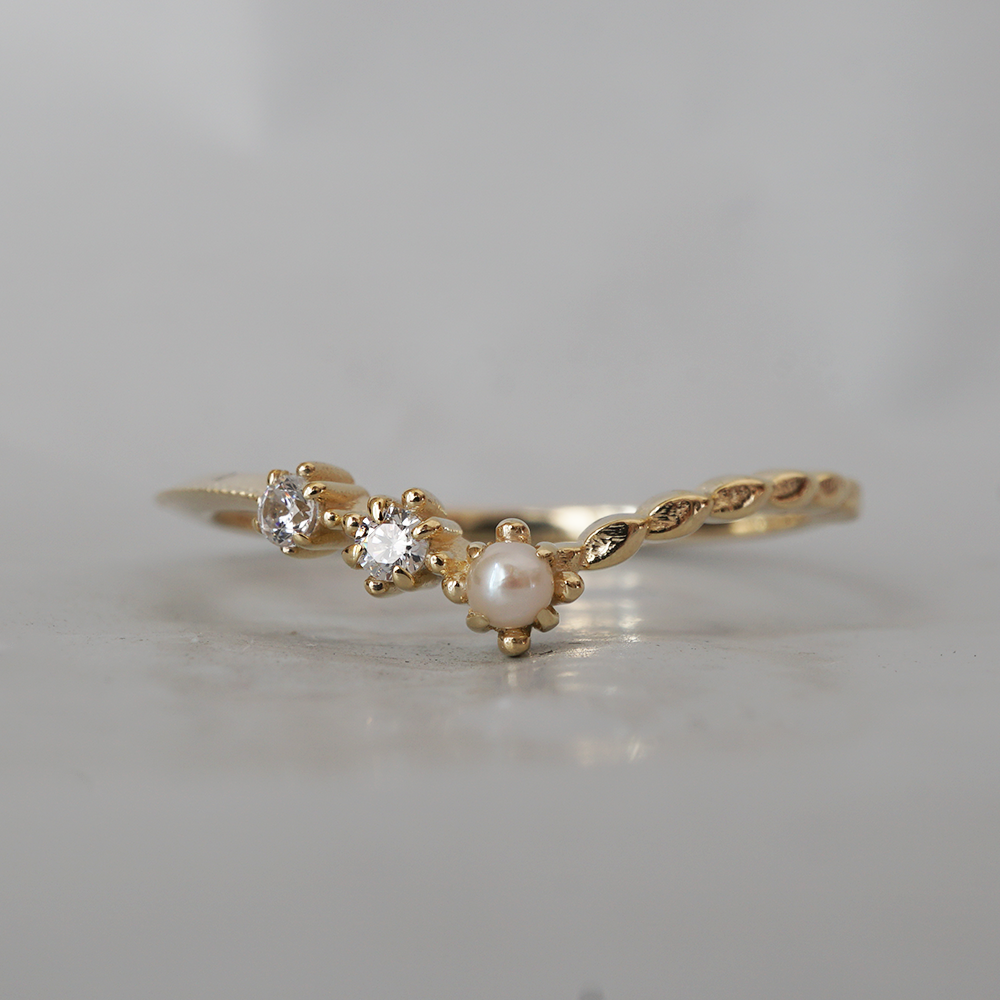 Swan Lake Pearl Ring