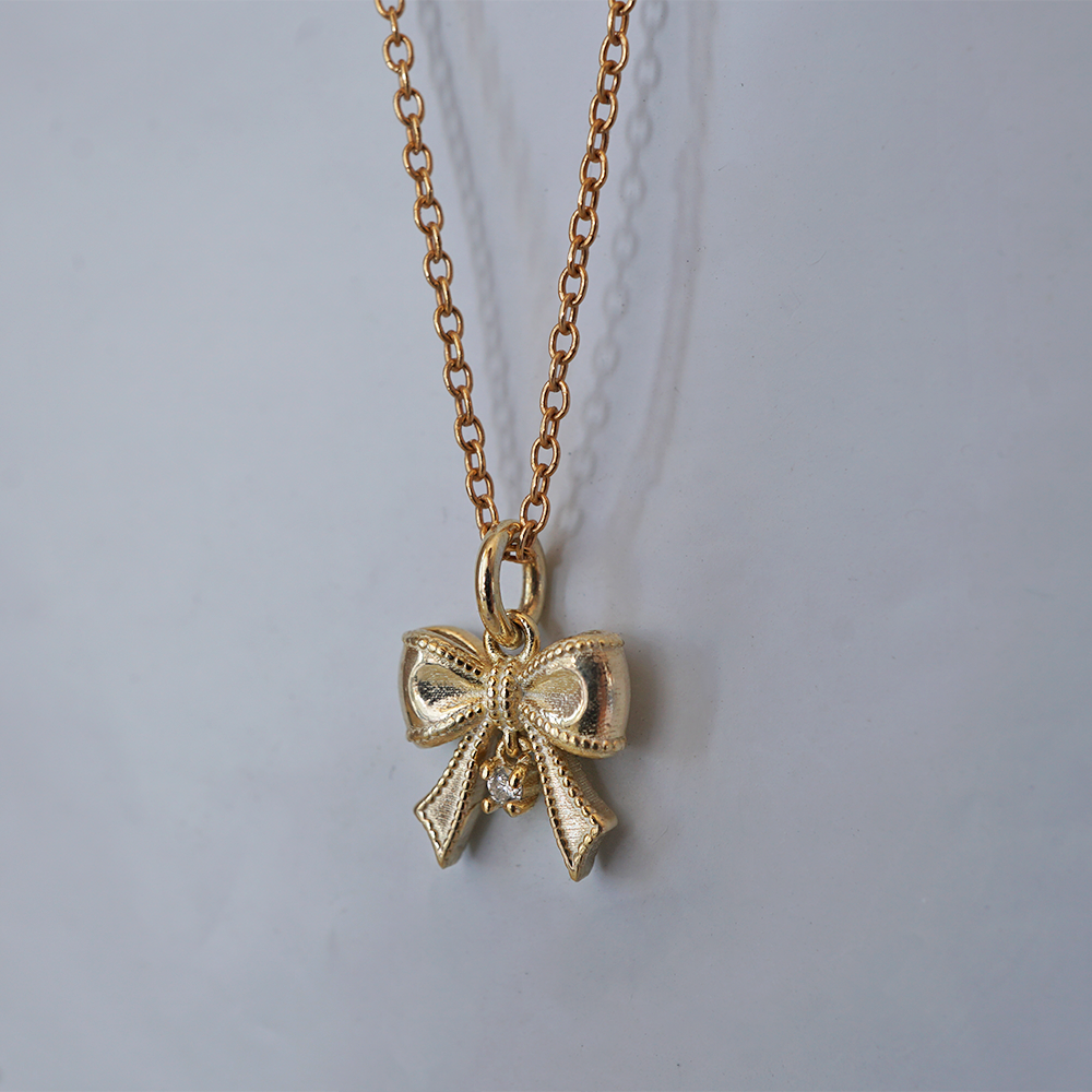 Ribbon Dangly Diamond Charm