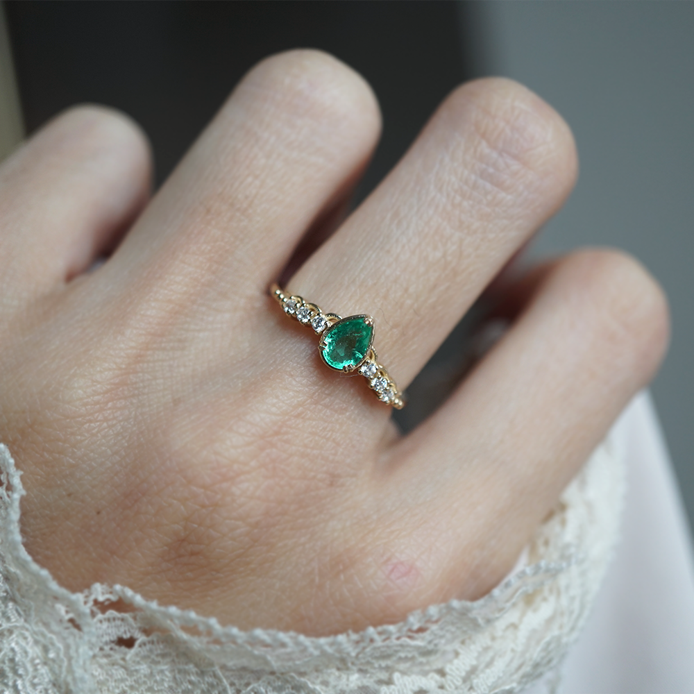 Pear Emerald Serephina Ring