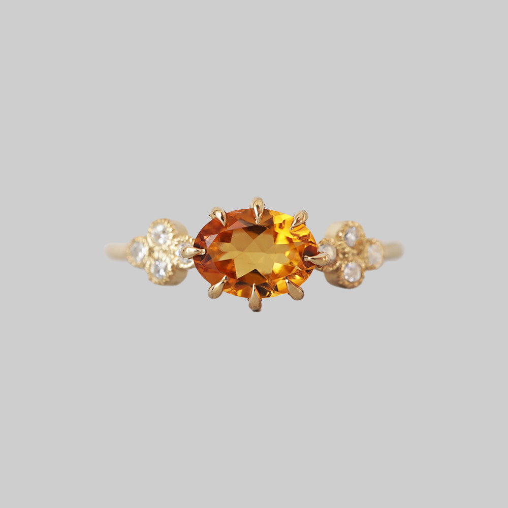 Oval Citrine Solaris Ring