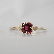 Load image into Gallery viewer, Rouge Reverie Spinel Diamond Ring
