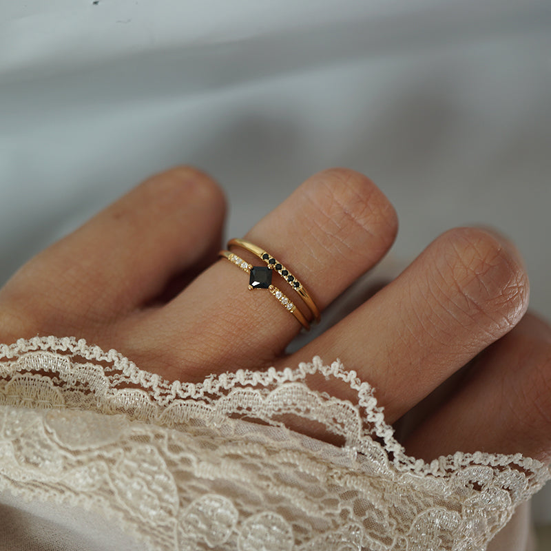 Black Queen Ring Set